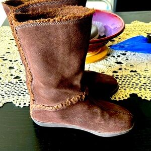 Timberland fuzzy boots - Brown